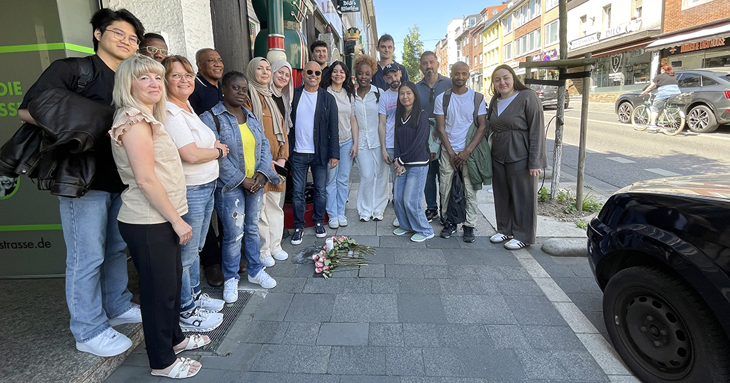 Das BZPG hat die Patenschaft für einen Stolperstein übernommen.